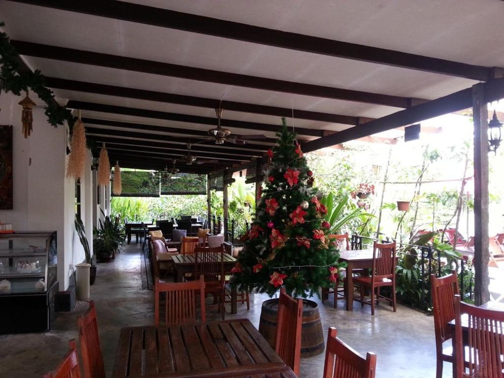 Basaga Holiday Residences Kuching Bagian luar foto