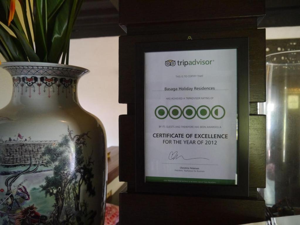 Basaga Holiday Residences Kuching Bagian luar foto