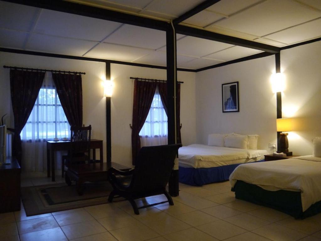Basaga Holiday Residences Kuching Bagian luar foto