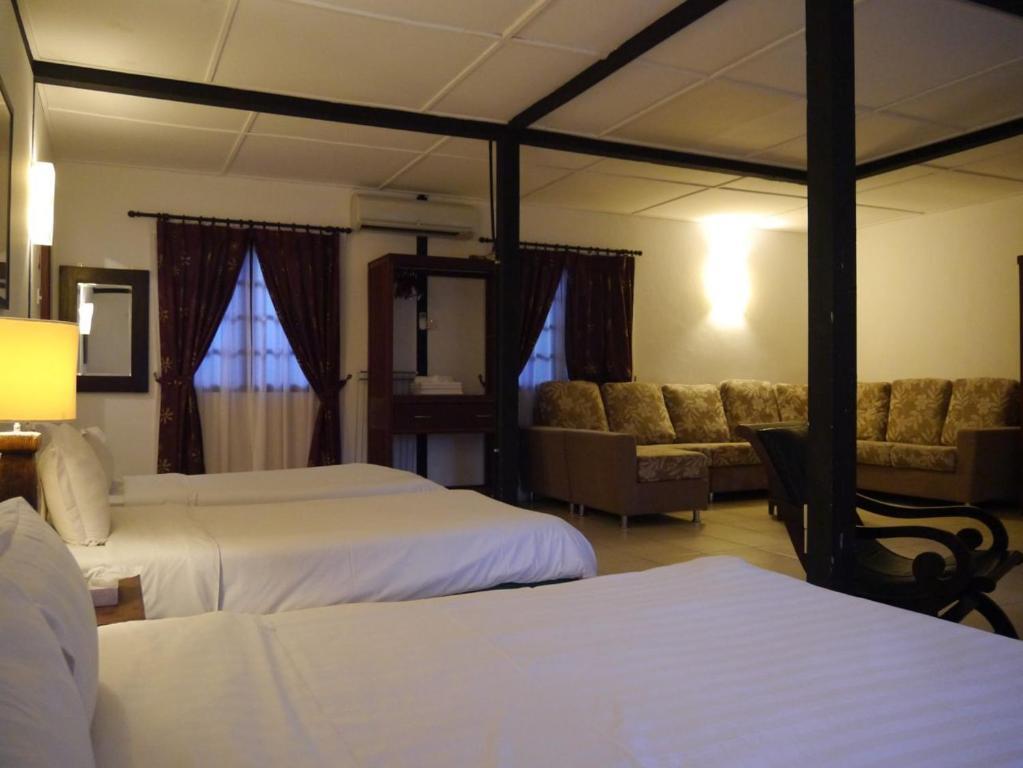 Basaga Holiday Residences Kuching Bagian luar foto