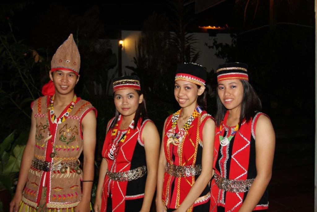 Basaga Holiday Residences Kuching Bagian luar foto