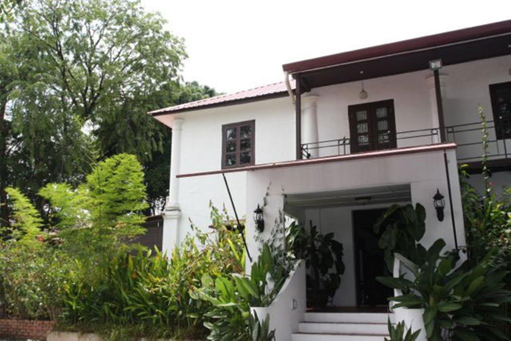 Basaga Holiday Residences Kuching Bagian luar foto