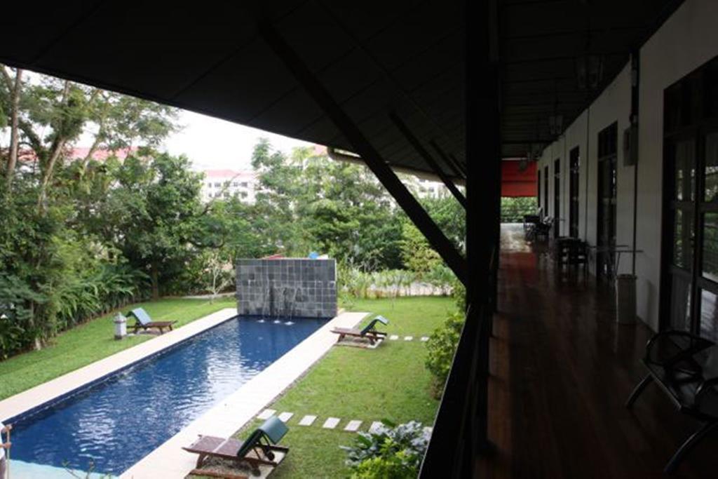 Basaga Holiday Residences Kuching Bagian luar foto