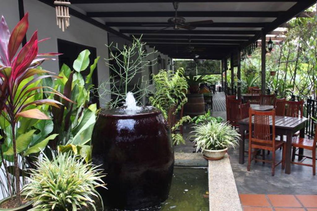 Basaga Holiday Residences Kuching Bagian luar foto