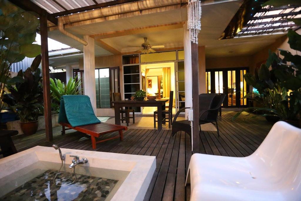 Basaga Holiday Residences Kuching Bagian luar foto