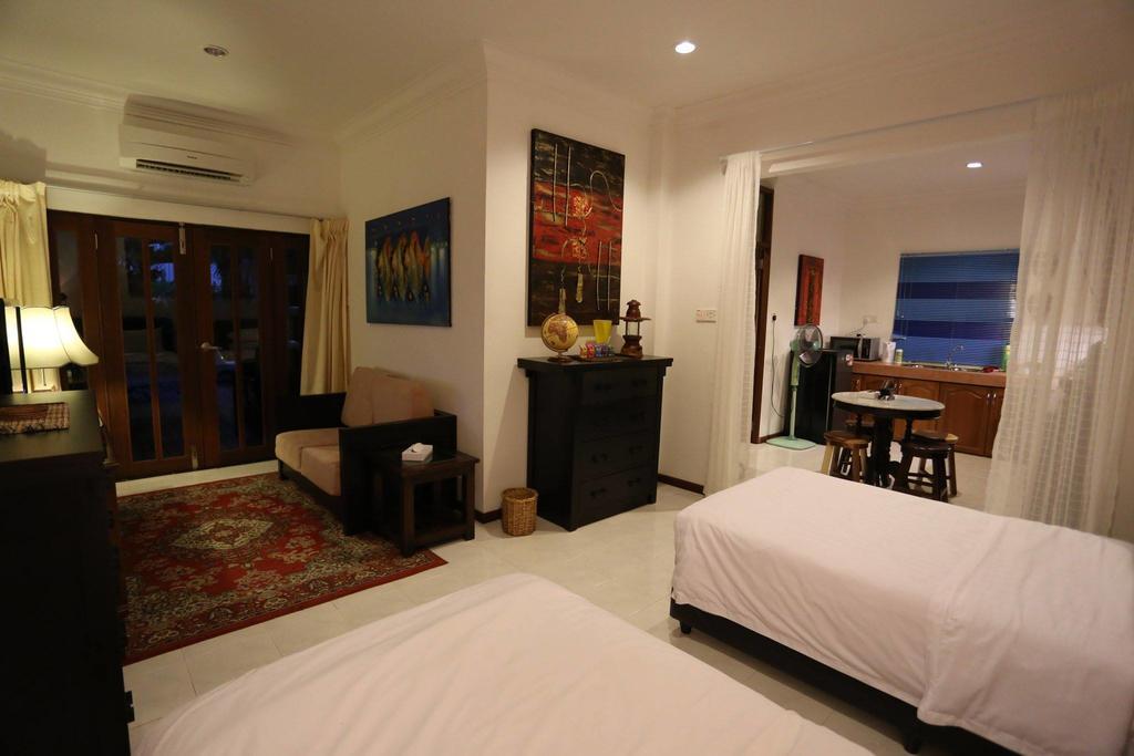 Basaga Holiday Residences Kuching Bagian luar foto