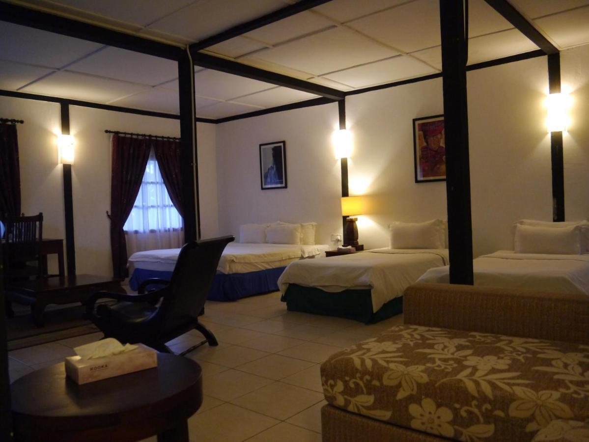 Basaga Holiday Residences Kuching Bagian luar foto